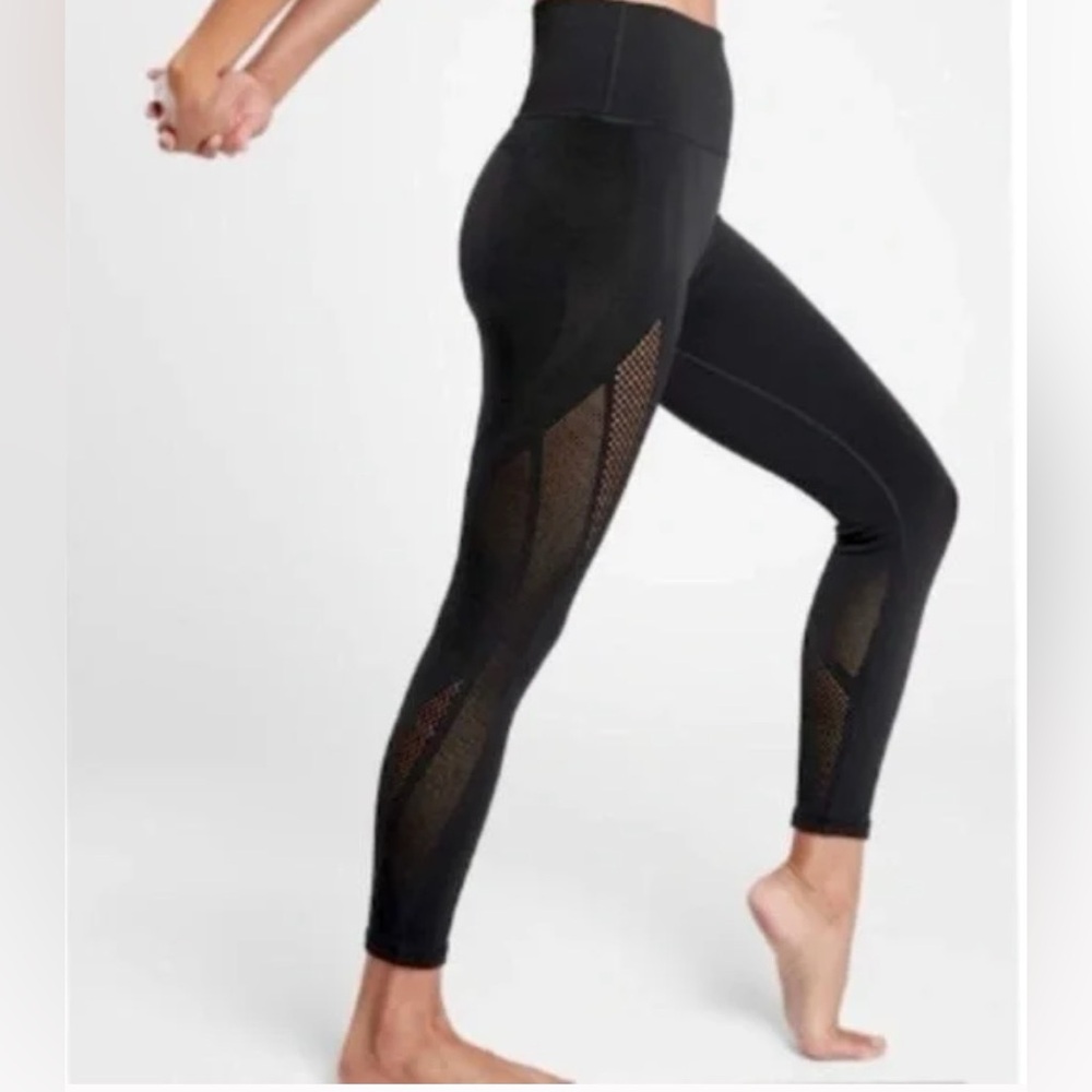 Athleta Mudra 7/8 tight high waist perforated mesh leggings black XXS/XS